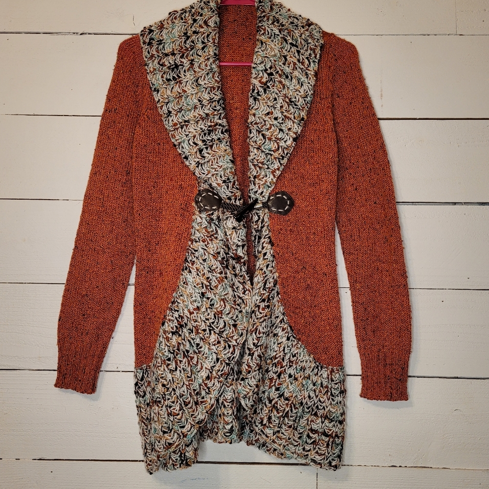 Porsesa - size small - burnt orange sweater